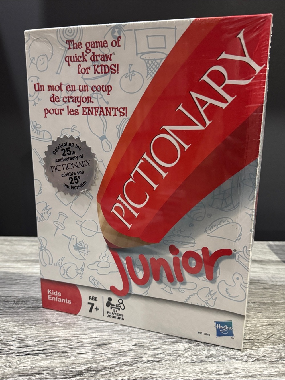 NEW: Pictionary Junior: The Game of Quick Draw for Kids! - Board Game